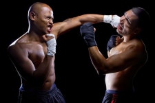 [함영준의 마음PT]  ‘KO펀치’를 맞고도 멀쩡한 복싱선수처럼…