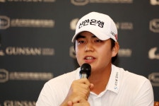 2주 전 50cm 퍼트 놓치고 눈물 흘린 장유빈… 군산CC오픈 2연패로 프로 첫 우승