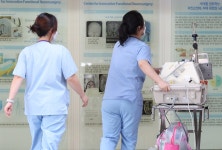 PA 간호사 1만6000명, 드레싱·봉합·수술보조·튜브 삽관 등 수행