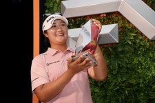 유해란, 고진영 꺾고 LPGA FM챔피언십 우승...한국선수 시즌 2승