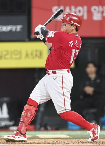 [스포츠 인사이드]  추신수 은퇴식 “야구에 목숨 걸었던 선수로 기억되고 싶다”