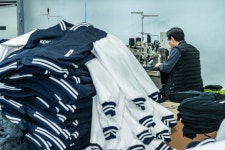 동덕여대생들이 벗어던진 것은 소속감과 자부심이었다