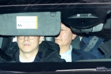 11시간 조사 받은 尹, 서울구치소 3평대 ‘피의자 대기실’에 구금