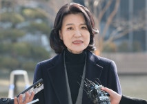 與 “정략적 탄핵 남발. 헌재 결정 4건 다 기각… 野, 국민께 사죄하라”