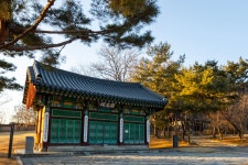 500년 돌담길 걷고 묵은때 씻으며 “입춘대길 하십시오~”