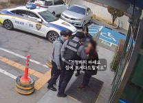 “집 기억이 안 나” 치매 노인의 눈물…경찰, 끈질긴 대화 끝에 결국