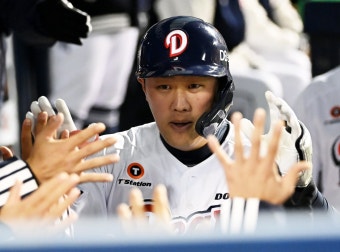 ‘일요일 17연패’ 두산, 롯데와 5시간 혈전 끝에 15대12 대역전승