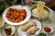 ‘밀가루 혁명’의 도시 대전… 칼국수 왕중왕은?