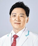 휴일 밤 병원으로 달려갔다… 실명 위기 환자 구한 안과 의사