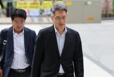 “김건희 여사로 가는 징검다리 될까”…특검이 최측근 김씨에 주목하는 이유