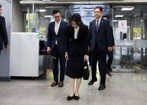 김건희 여사, 尹이 구속 심사 받았던 그 법정서 구속 심사