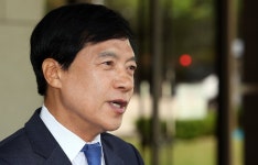 박상용 검사, ‘술자리 추태 의혹’ 제기한 이성윤 의원 상대 손배소 첫 변론