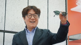 3D프린터로 내 얼굴 꼭 맞는 안경 뚝딱, 하버드 경영대학원이 혁신 사례 꼽은 K-안경