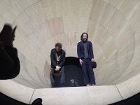 [그 영화 어때]  키아누 리브스를 1열 직관했습니다, 브로드웨이 연극 ‘고도를 기다리며’