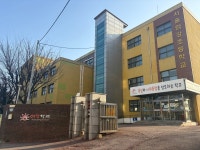“우리 동네는 안돼” 또 떠돌이 되는 탈북민 학교