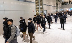 충남경찰, 캄보디아서 붙잡은 로맨스 스캠 조직원 중 17명 수사...30명 50억 피해