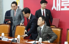 오세훈 “張, 당을 자멸의 길로 몰아넣어” 사퇴 요구