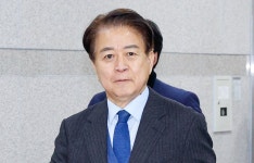 ‘불법 정치자금 수수 무죄’ 노웅래, 항소심 첫 재판... 檢 “증거 압수에 문제 없어”