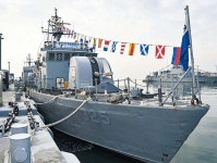 제1연평해전 승리의 상징 참수리 325호, 고철로 팔려