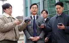 성추행 의혹 장경태 수심위 출석 “증거 많다”...피해자 측 “2차 가해·특혜”