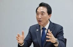조선아이에스대전충남지사 | “충남·대전 통합 위해 2년짜리 도지사 감수”