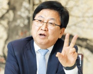 “문해력 높이기 위해 독서·토론 수업 늘릴 것”