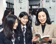 독서 수업 늘린 인천 인주중, 도서 대출도 1년새 40% 증가