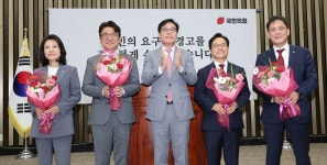 송언석 국힘 원내대표 사퇴... “다수당 조롱 참느라 울분”