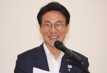 김 총리 “검찰 보완수사권 폐지 불가피…대통령 뜻 포함해 논의해야”