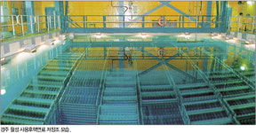 사용후핵연료 넘쳐난다… 땅 속 처분? 재활용? 정부도 고심