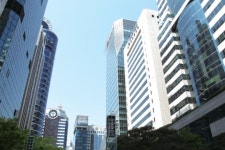 [Real Estate]오피스빌딩 불패신화 무너지나…공급초과로 종로·여의도 직격탄