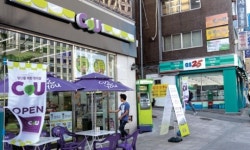 상생한다던 CU, 갑(甲)의 횡포…CU 점주가 브랜드 바꾸자 바로 옆에 직영점