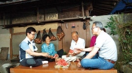 [MBN]건강비법 100세로(路)…장수 비결은 ‘스킨십과 집안일’