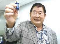 [PEOPLE] ‘사카린의 진실’ 책 펴낸 김동길 경인양행 명예회장 | 규제 풀기 목표 이뤘지만 이제부터가 진짜