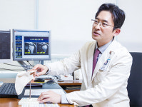 [HEALTH] 오십견과 헷갈리기 쉬운 ‘회전근개 파열’ 아령운동 금물, 빨래도 높이 널지 마세요