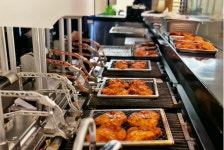 로봇이 셰프처럼 고기 척척 구워주네 ... 네이버 구내식당 로봇 누가 만들었지? [내일은 유니콘]