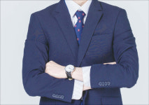 [김정운 칼럼] 팔짱 끼기로 보면…男이 女보다 비겁하다?