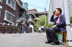 BBC가 조명한 ‘장수의자’ 어르신 쉼터로 떴다