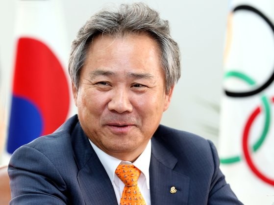 이기흥 IOC 위원 임기 연장 불발, 대한체육회장 3선에 변수 발생