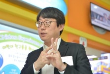 [착한 뉴스]소리를 글로 바꿔주는 착한 AI…청각장애인도 바리스타·플로리스트 교육 쉽게