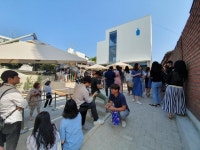 블루보틀 한국 2호점 삼청동점 개점, 성수동 인기 이어갈까