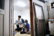 복지 사각지대 찾아 조현병 환자 돕고, 가정폭력서도 구조
