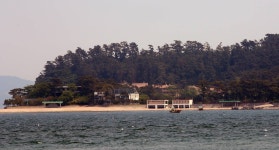 시민에 돌려드리겠다던 곳···휴가 취소한 文, 저도 찾았다