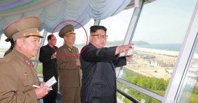 한·미 보란듯 북·중 군사회담···북한군 서열 1위 김수길 갔다