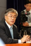 13년 전 문재인은 결국 못 갔다···민정수석 법무장관 직행 수난사