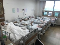 부모 혼자 돌봐야…‘부모 보험’ 가입한 3040싱글 기혼자 4배