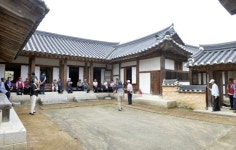 朴 죄는 밉지만 안쓰럽다···육영수 생가 마을 옥천의 한숨