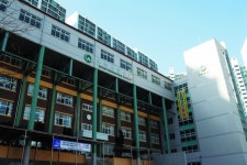 [단독] 재단 비리 해명하라 우촌초 학부모들 등록금 거부