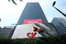 경찰, 배터리 기술 유출 혐의 SK이노 압수수색...LG화학 5월 고소장 제출
