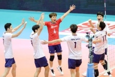 한국 남자배구, 숙적 일본 누르고 아시아선수권 5연승